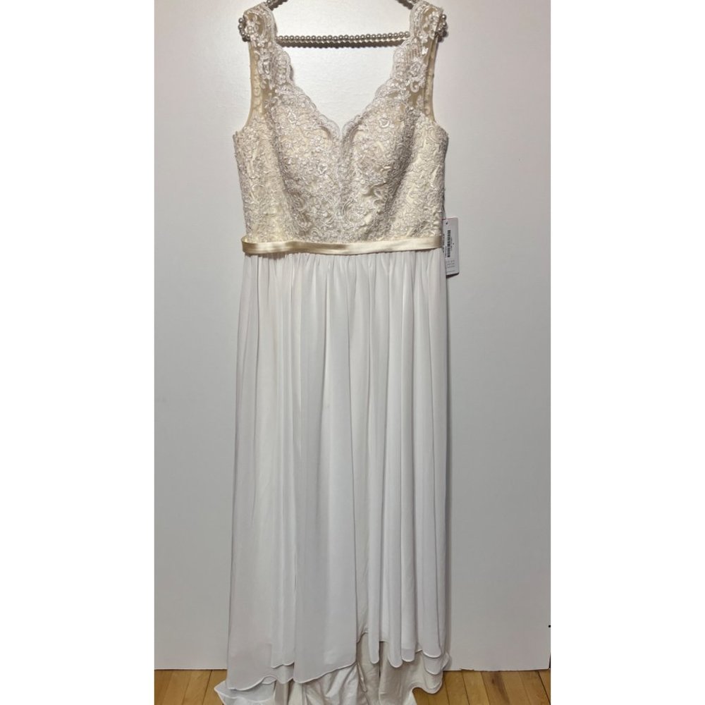 JJ'S House Formal Gown NWT